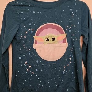 Girls Adorable Star Wars Baby Yoda Long Sleeve T-Shirt. Size X-Large 14/16